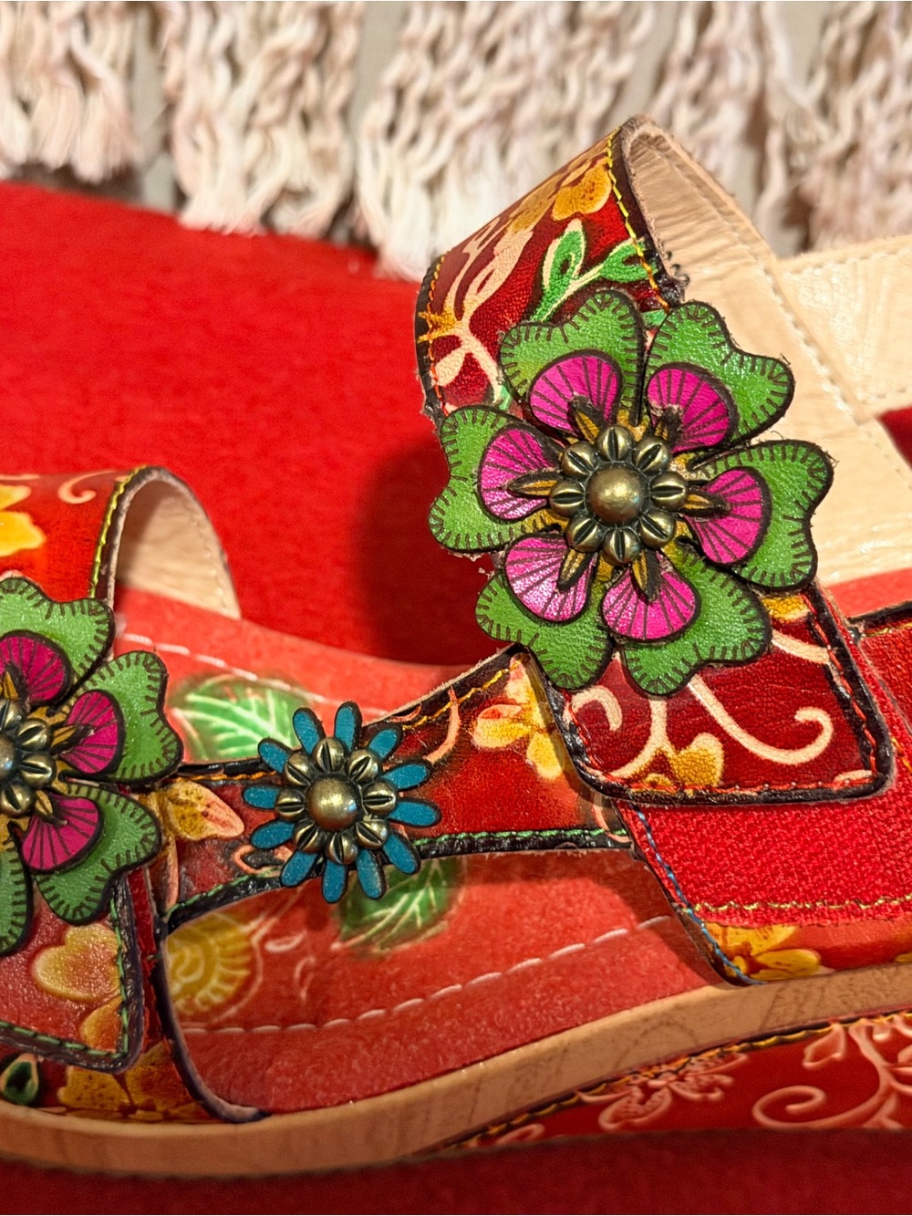 Spring Step L’Artiste Red Floral Platform Slide Sandals with Colorful Accents - Picture 4 of 10